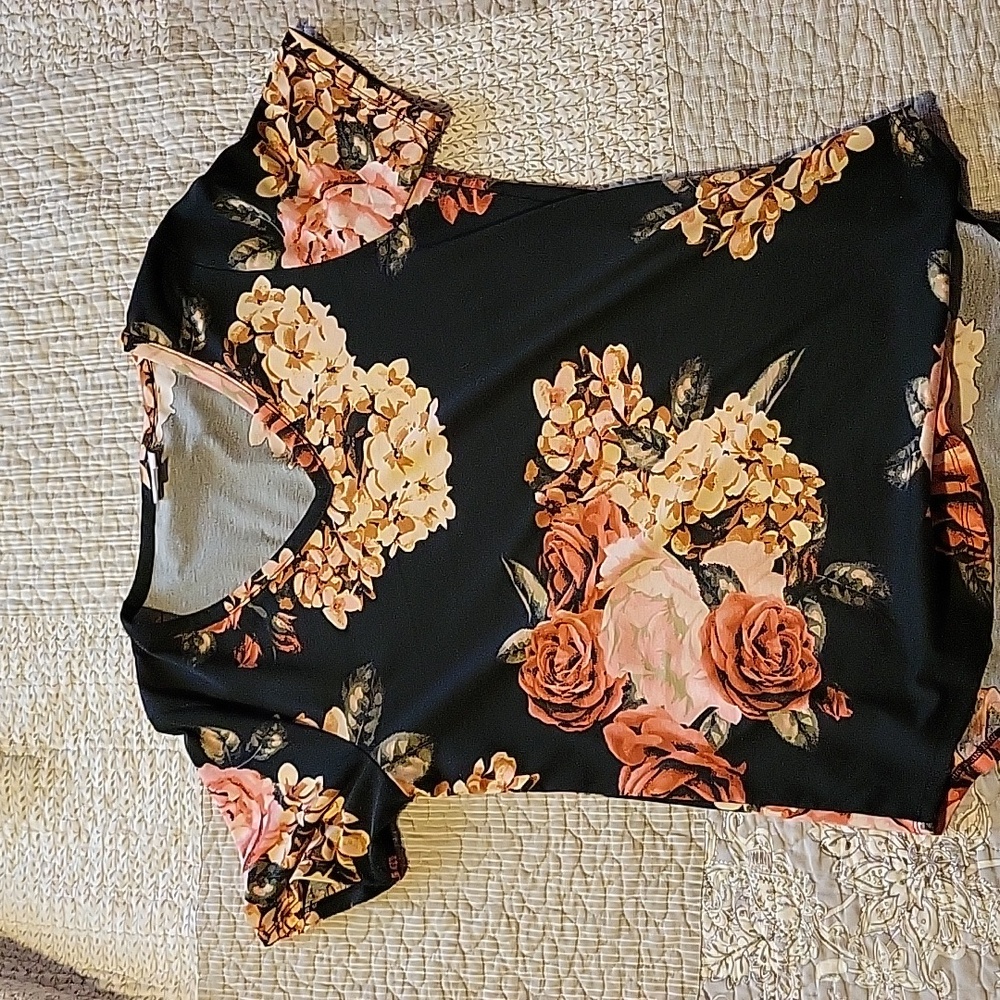 Lularoe Iris